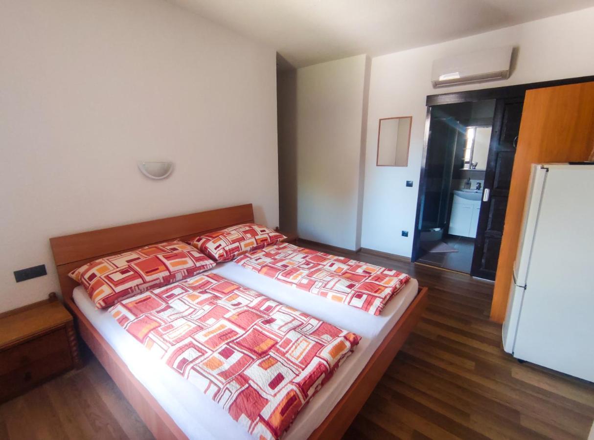 Viktoria Panzio Zamardi Otel Dış mekan fotoğraf