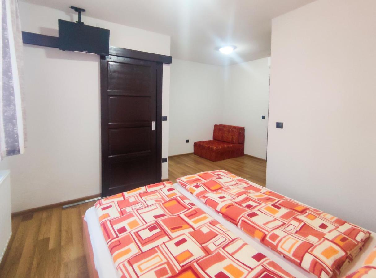 Viktoria Panzio Zamardi Otel Dış mekan fotoğraf