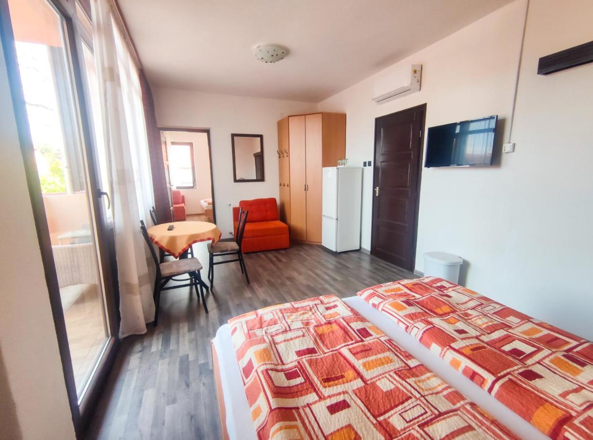 Viktoria Panzio Zamardi Otel Dış mekan fotoğraf