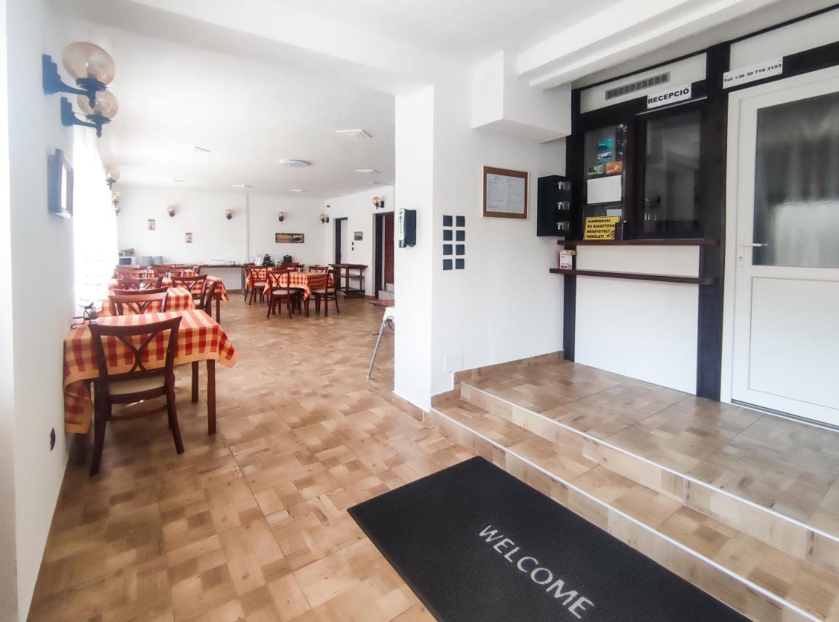 Viktoria Panzio Zamardi Otel Dış mekan fotoğraf