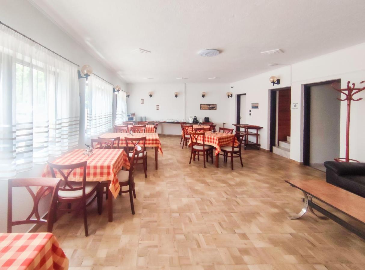 Viktoria Panzio Zamardi Otel Dış mekan fotoğraf