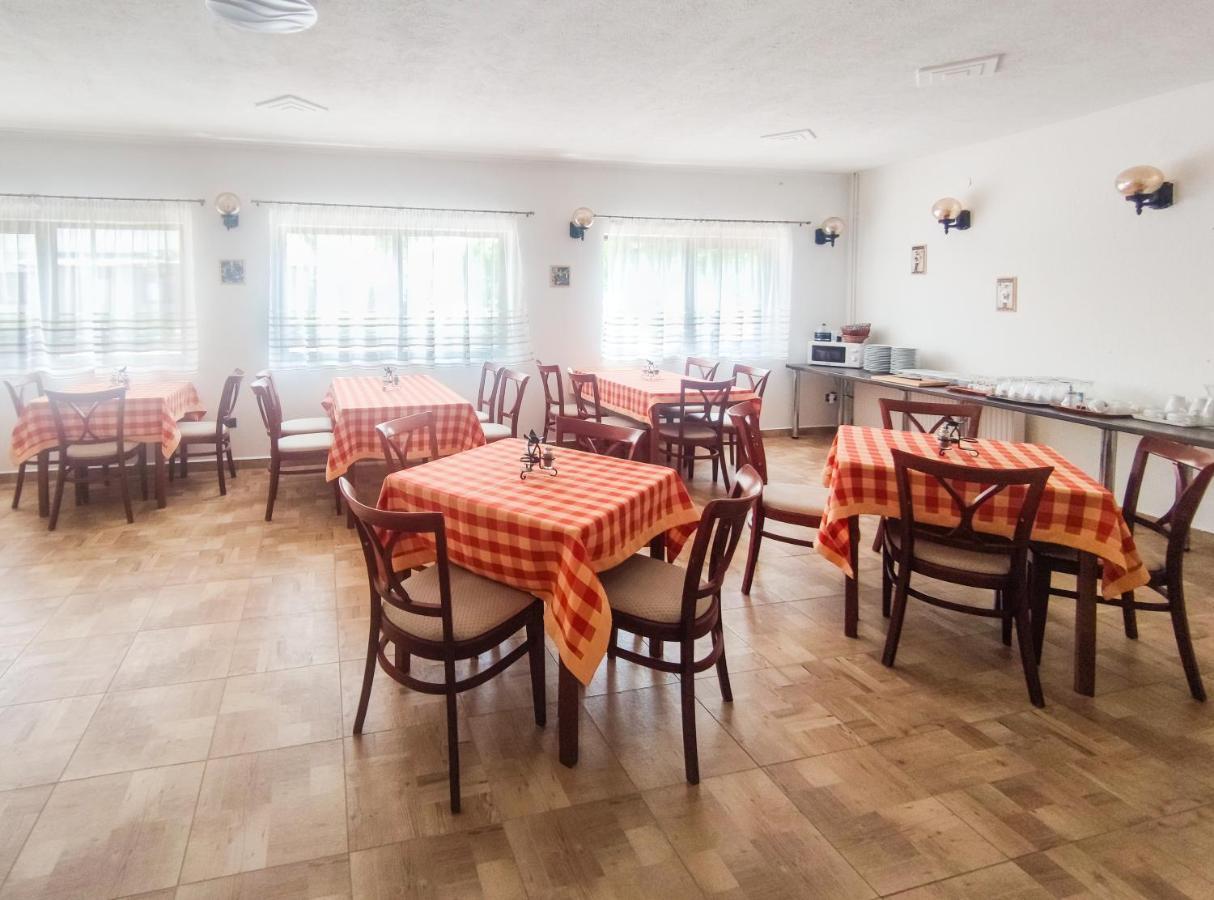 Viktoria Panzio Zamardi Otel Dış mekan fotoğraf