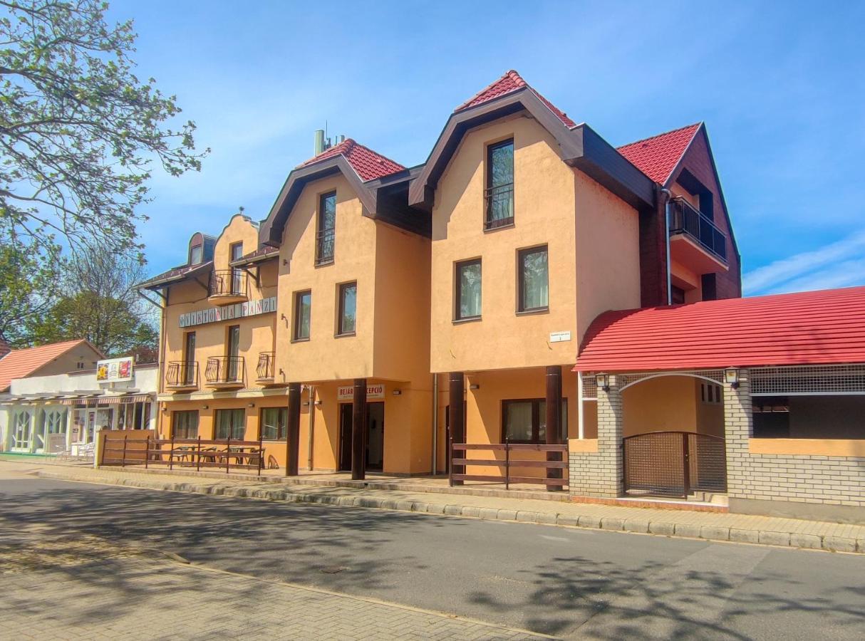 Viktoria Panzio Zamardi Otel Dış mekan fotoğraf